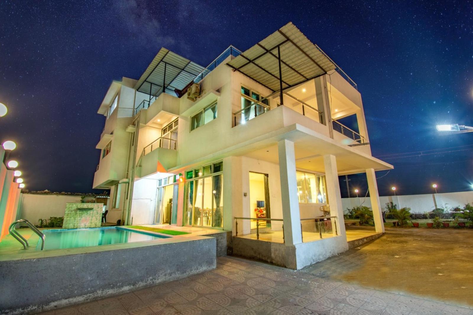 Empyrean Stay Ll 6Bhk Ll Royal Bramha Palace Ll Pvt Pool Ll Lonavala Luaran gambar