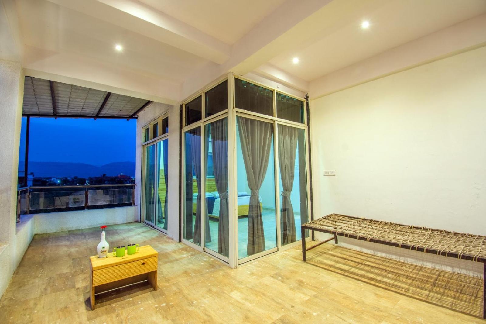 Empyrean Stay Ll 6Bhk Ll Royal Bramha Palace Ll Pvt Pool Ll Lonavala Luaran gambar